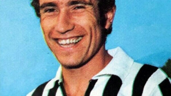 Oscar Damiani con la maglia della Juventus