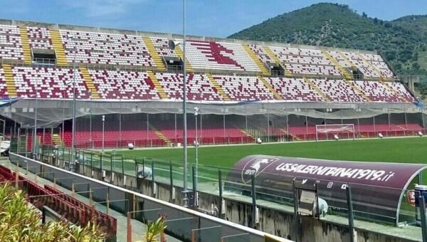 Stadio Arechi-5