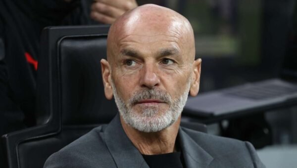 stefano-pioli-allenatore-del-milan-dopo-la-salernitana_1rjgcgwt1xs7c12e6dubt9n6n8-1