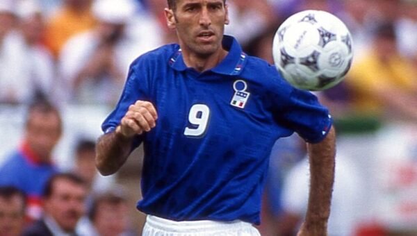 Mauro Tassotti con la maglia della Nazionale