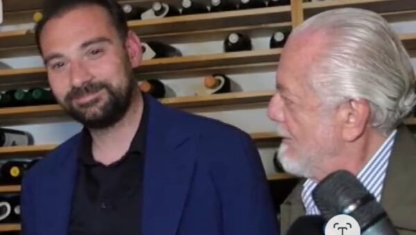 Il direttore sportivo del Napoli Giovanni Manna con il presidente De Laurentiis
