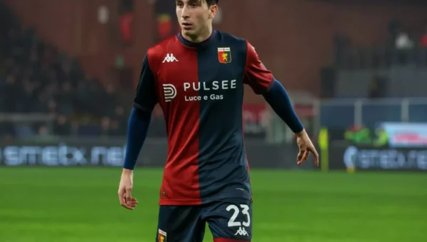 Miretti con la maglia del Genoa
