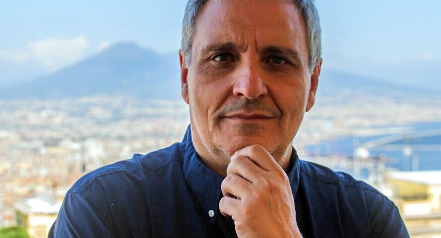Lo scrittore Maurizio De Giovanni
