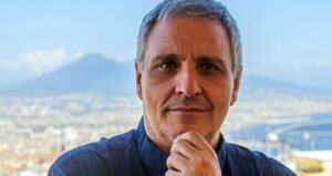 Lo scrittore Maurizio De Giovanni