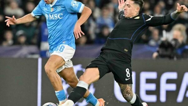 Antonio Vergara In azione contro il Chelsea
